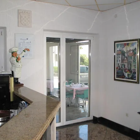Guest house Villa Supetar Supetar