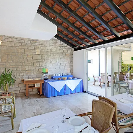 Villa Supetar スペタル