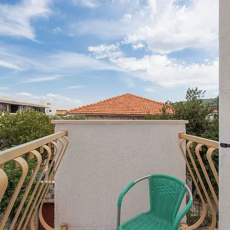 Villa Supetar 3*