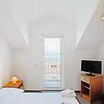 Villa Supetar Гостевой дом Супетар