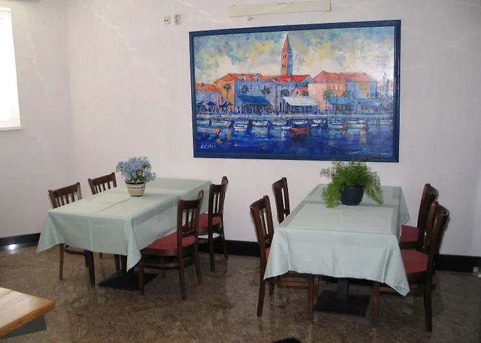 Villa Supetar Гостевой дом 3*