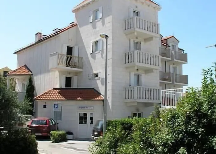 Guest house Villa Supetar 3*