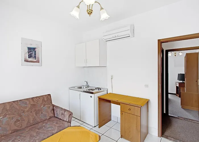 Villa Supetar Гостевой дом 3*